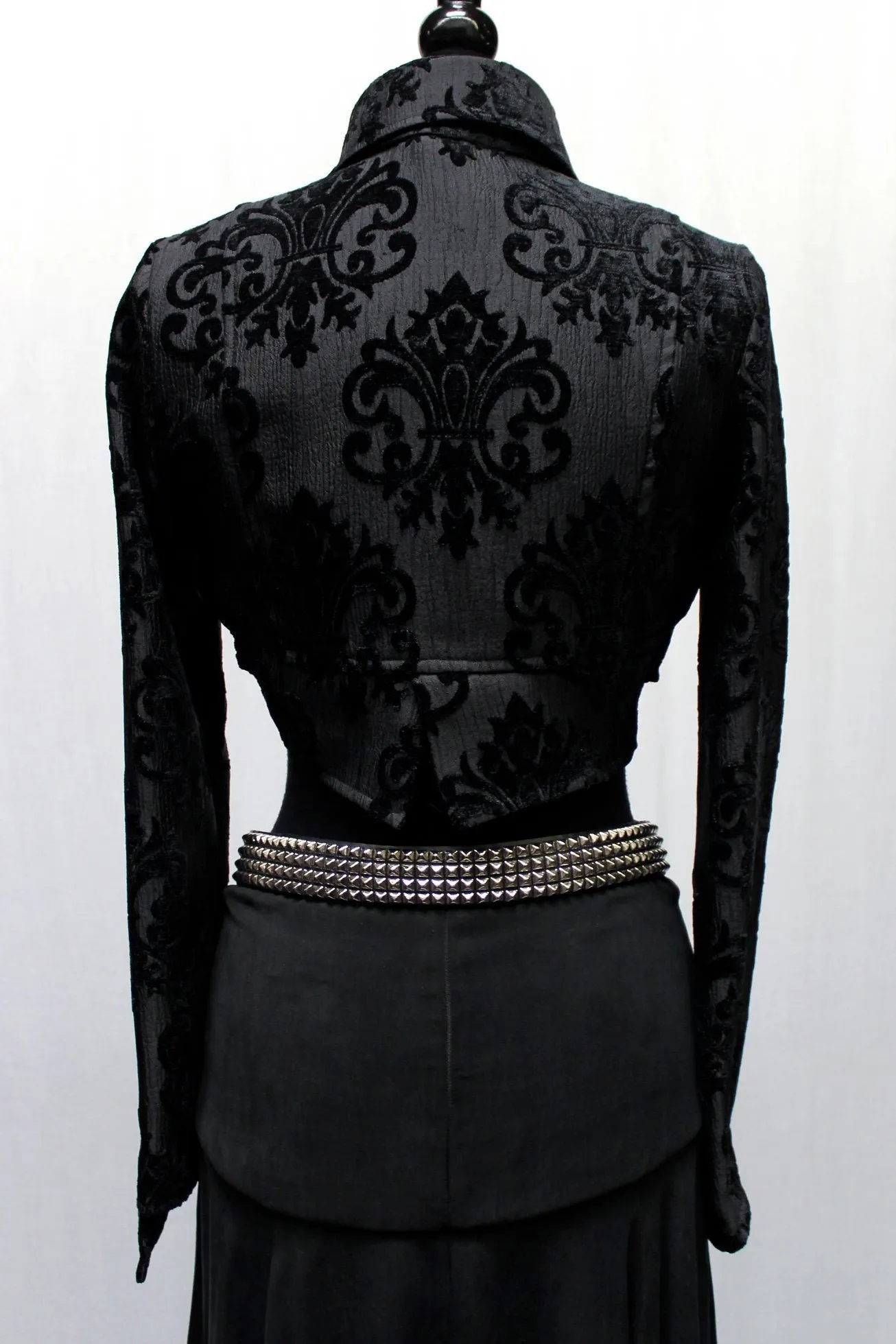 VILLAINESS JACKET - BLACK VELVET BROCADE